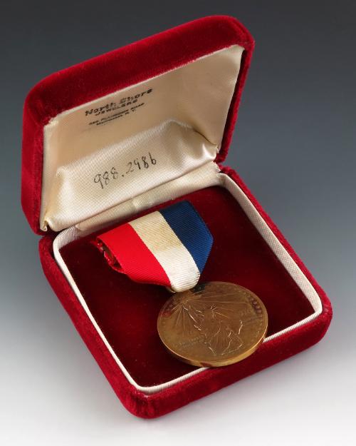 1988.298.a-b; Gerald R. Ford Presidential Library & Museum, Grand Rapids, MI