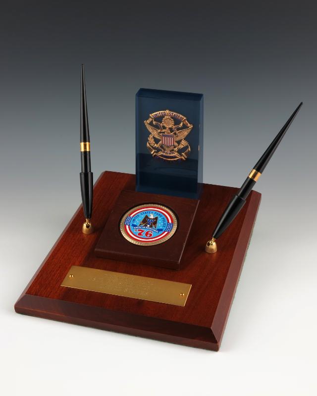 1989.523.1 a-c; Gerald R. Ford Presidential Library & Museum, Grand Rapids, MI