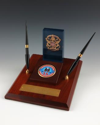 1989.523.1 a-c; Gerald R. Ford Presidential Library & Museum, Grand Rapids, MI