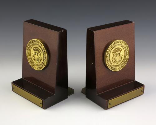 1981.14.8 a-b; Gerald R. Ford Presidential Library & Museum