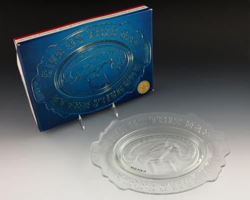 1988.605.4 a-b; Gerald R. Ford Presidential Library & Museum, Grand Rapids, MI
