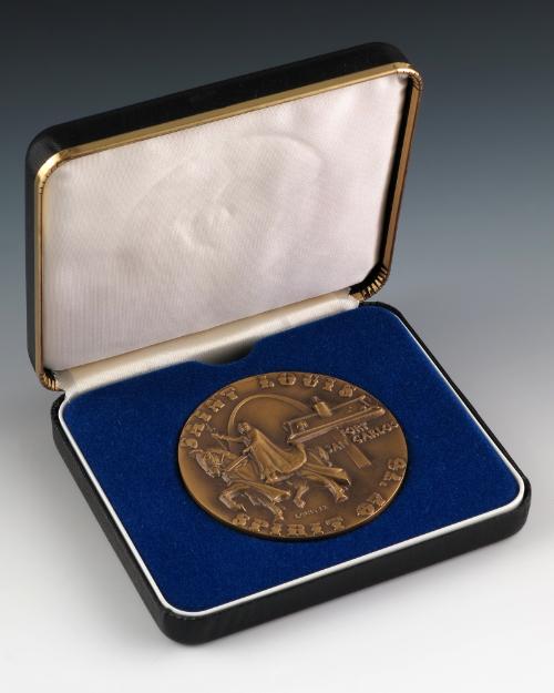 1989.541.1 a-b; Gerald R. Ford Presidential Library & Museum, Grand Rapids, MI
